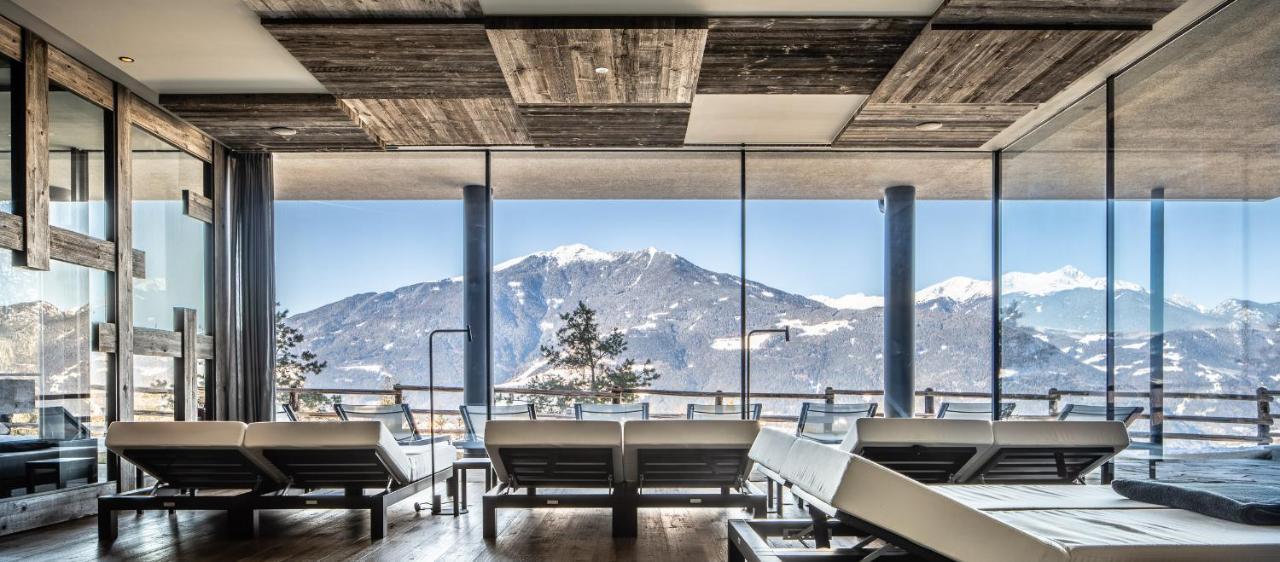 فندق My Arbor - Dolomites بريسّانوني المظهر الخارجي الصورة The interior of the airport