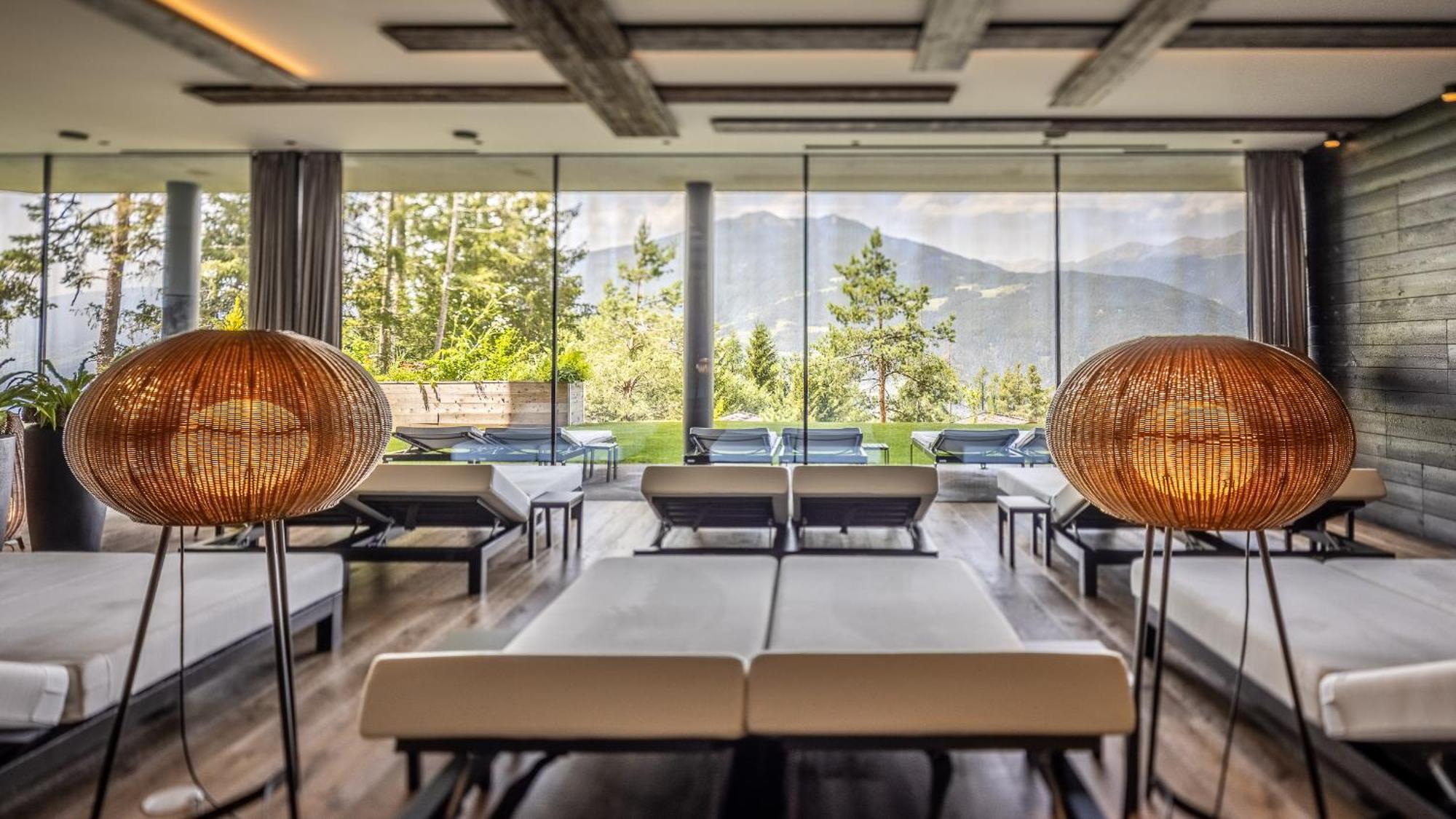 فندق My Arbor - Dolomites بريسّانوني المظهر الخارجي الصورة The lounge at the airport